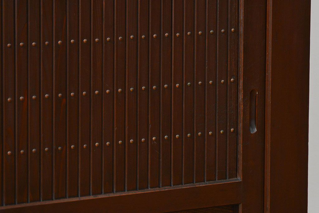 アンティーク家具　古民具・骨董 モダンで上質な背の高い六尺水屋箪笥(食器棚、収納棚)