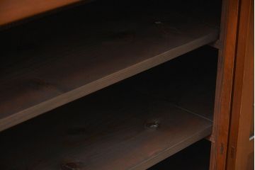 アンティーク家具　古民具・骨董 モダンで上質な背の高い六尺水屋箪笥(食器棚、収納棚)