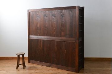 アンティーク家具　古民具・骨董 モダンで上質な背の高い六尺水屋箪笥(食器棚、収納棚)
