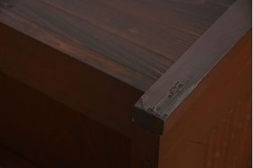 アンティーク家具　古民具・骨董 モダンで上質な背の高い六尺水屋箪笥(食器棚、収納棚)