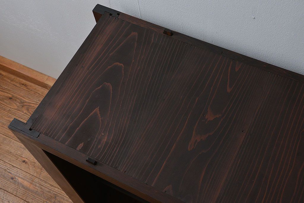 アンティーク家具　古民具・骨董 モダンで上質な背の高い六尺水屋箪笥(食器棚、収納棚)