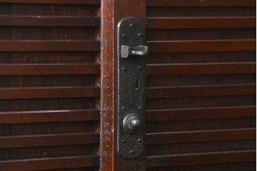 アンティーク家具　古民具・骨董 分厚い金具の美濃帳場箪笥