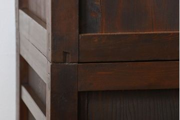 アンティーク家具　古民具・骨董 分厚い金具の美濃帳場箪笥