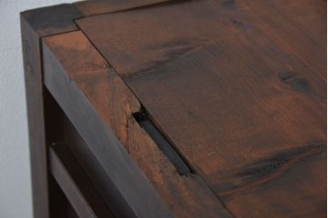 アンティーク家具　古民具・骨董 分厚い金具の美濃帳場箪笥