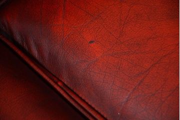 中古 イギリス直輸入 本革 チェスターフィールド ソファ