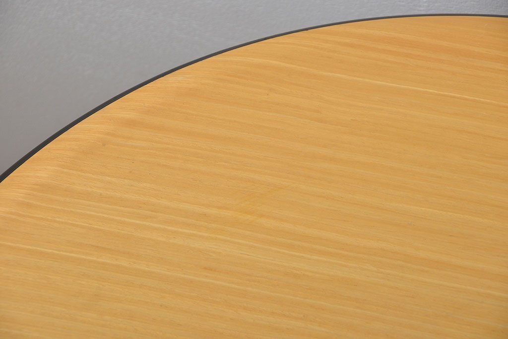 中古美品　ハーマン・ミラー　ティアドロップテーブル