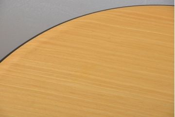 中古美品　ハーマン・ミラー　ティアドロップテーブル