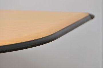 中古美品　ハーマン・ミラー　ティアドロップテーブル