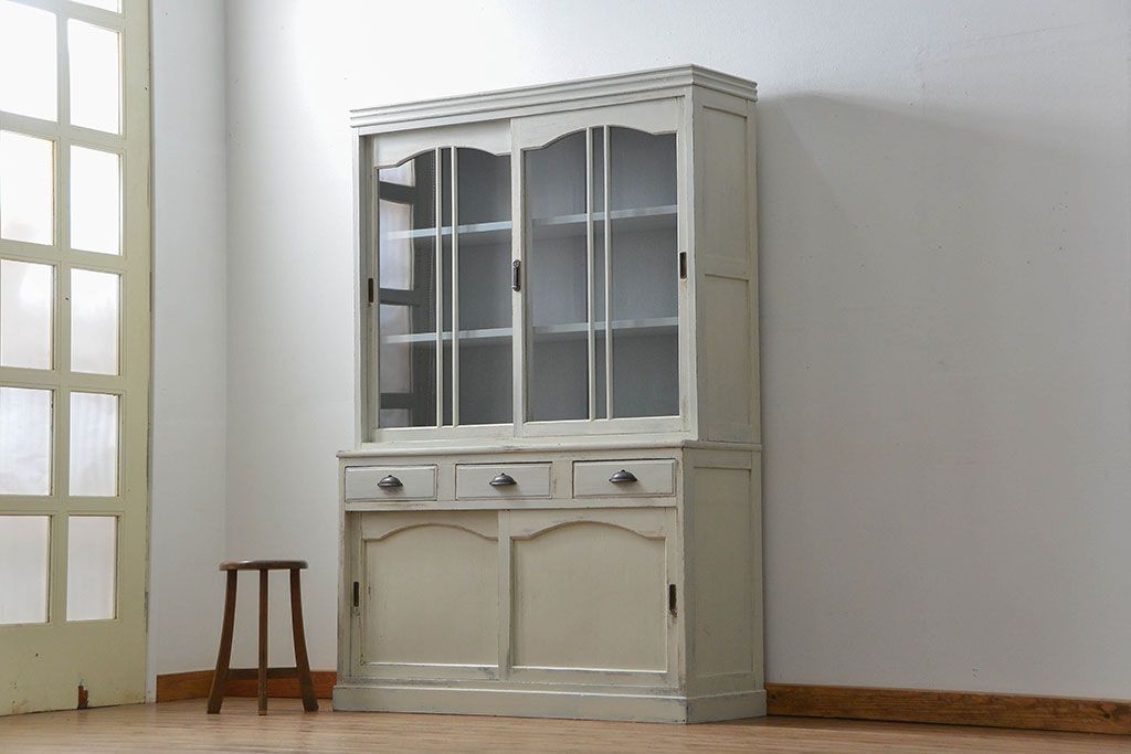 アンティーク家具　アンティークペイント　大きな二段重ねキャビネット(食器棚、収納棚)
