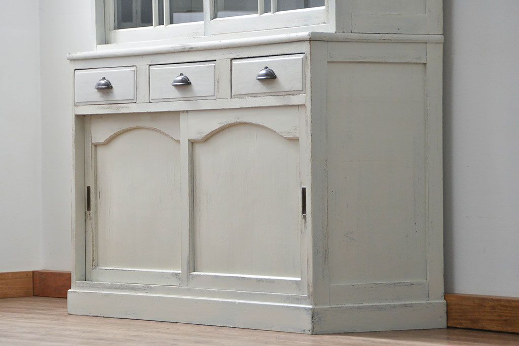 アンティーク家具　アンティークペイント　大きな二段重ねキャビネット(食器棚、収納棚)