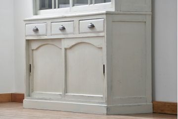 アンティーク家具　アンティークペイント　大きな二段重ねキャビネット(食器棚、収納棚)