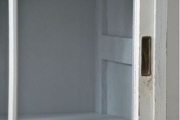 アンティーク家具　アンティークペイント　大きな二段重ねキャビネット(食器棚、収納棚)