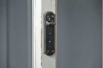 アンティーク家具　アンティークペイント　大きな二段重ねキャビネット(食器棚、収納棚)