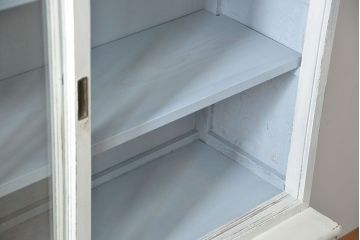 アンティーク家具　アンティークペイント　大きな二段重ねキャビネット(食器棚、収納棚)