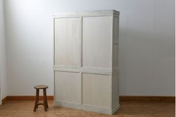 アンティーク家具　アンティークペイント　大きな二段重ねキャビネット(食器棚、収納棚)