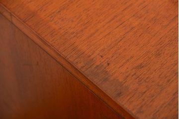 北欧ビンテージ家具　1960年頃　小振りなチェスト(1)