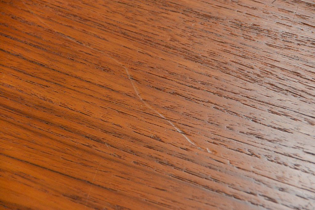 ヴィンテージ家具　北欧ビンテージ　G-PLAN　小振りなチェスト(2)