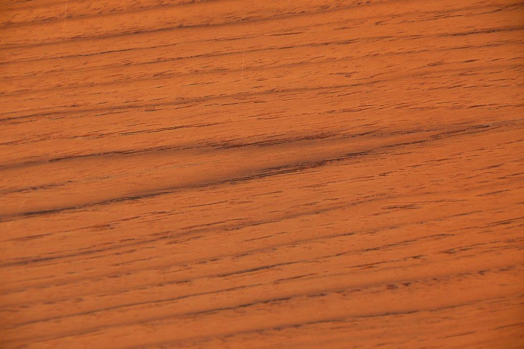 ヴィンテージ家具　北欧ビンテージ　G-PLAN　小振りなチェスト(2)