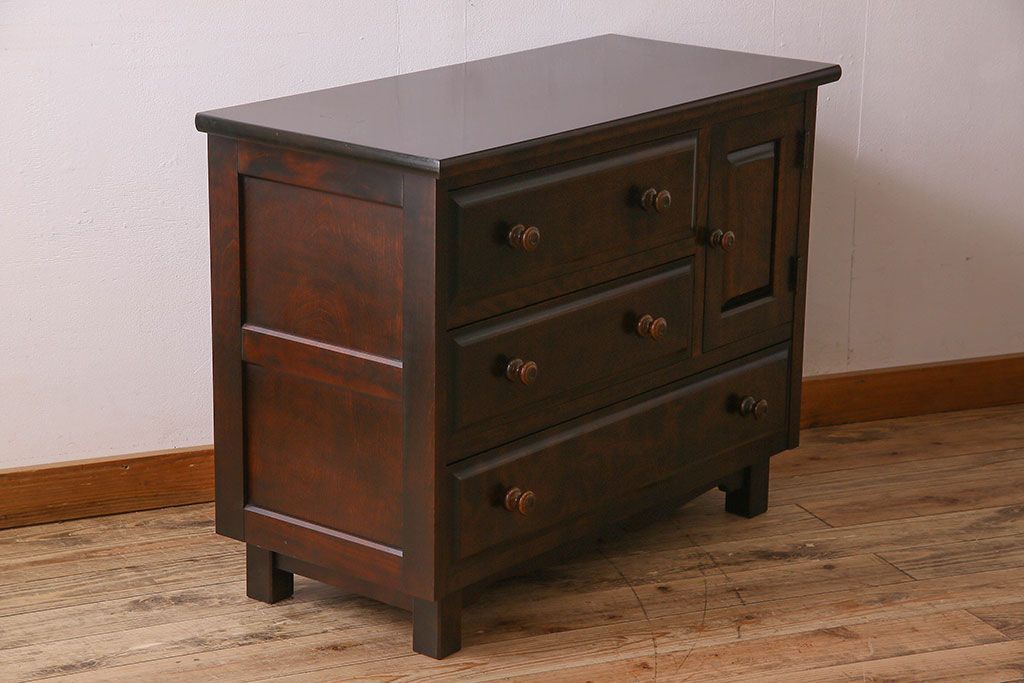 北海道民芸家具　シックな風合いのチェスト(ローボード)(1)