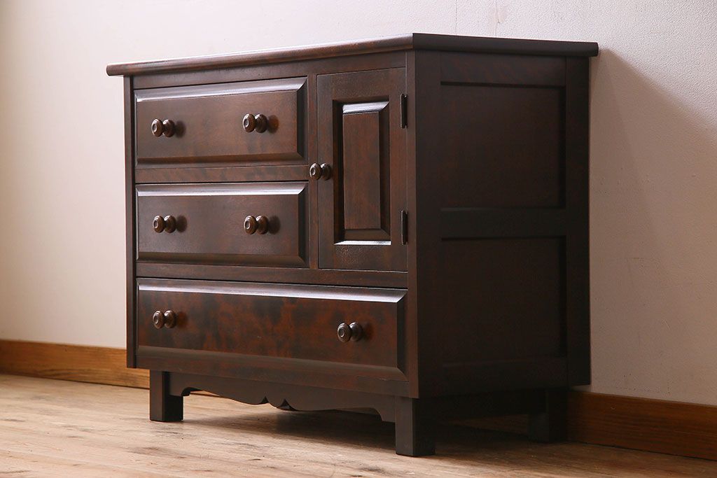 北海道民芸家具　シックな風合いのチェスト(ローボード)(1)