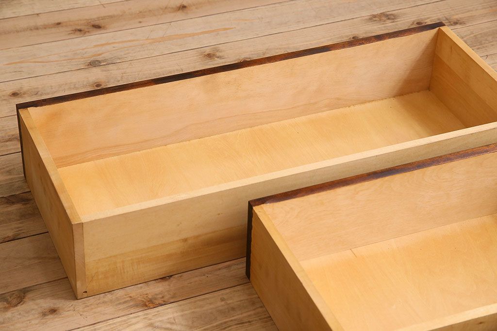 北海道民芸家具　シックな風合いのチェスト(ローボード)(1)