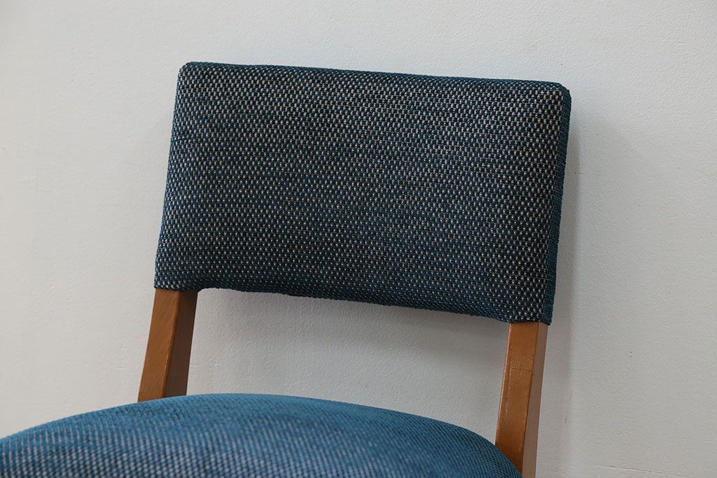 アンティーク家具　アンティーク 古い木の小さな回転椅子(1)(回転イス、チェア)