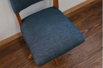 アンティーク家具　アンティーク 古い木の小さな回転椅子(1)(回転イス、チェア)