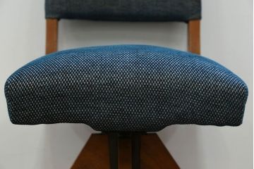 アンティーク家具　アンティーク 古い木の小さな回転椅子(1)(回転イス、チェア)