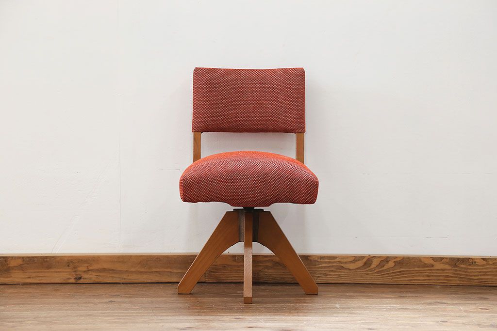 アンティーク家具　アンティーク 古い木の小さな回転椅子(2)(回転イス、チェア)