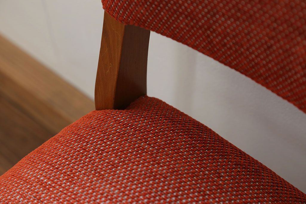 アンティーク家具　アンティーク 古い木の小さな回転椅子(2)(回転イス、チェア)