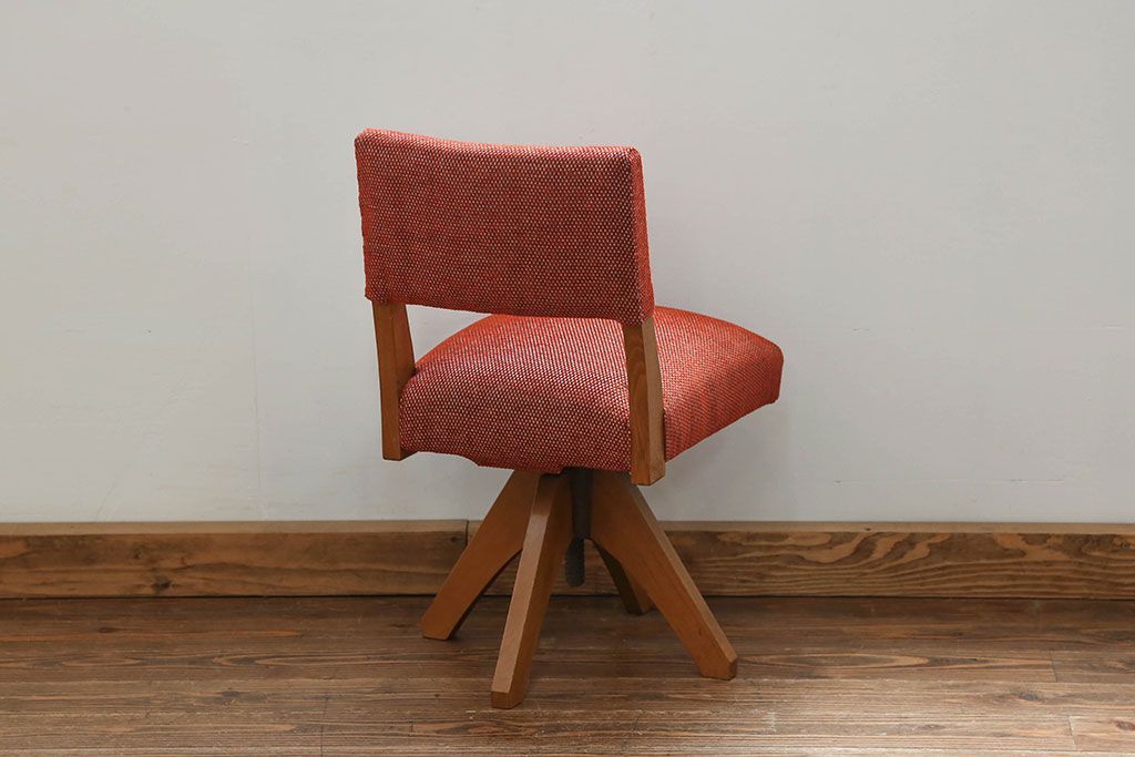 アンティーク家具　アンティーク 古い木の小さな回転椅子(2)(回転イス、チェア)