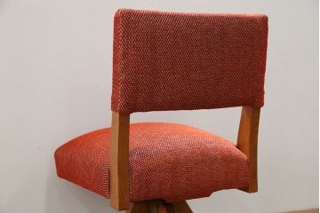 アンティーク家具　アンティーク 古い木の小さな回転椅子(2)(回転イス、チェア)