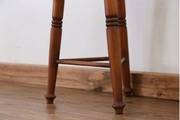 中古 かわいいデザインの木製スツール(丸椅子)
