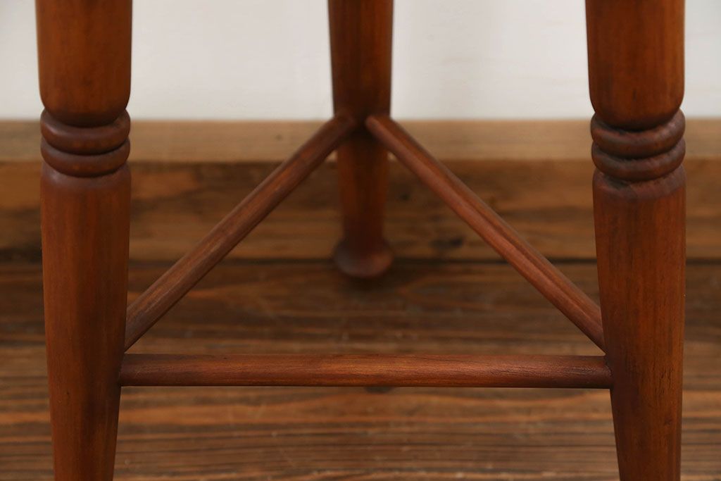 中古 かわいいデザインの木製スツール(丸椅子)