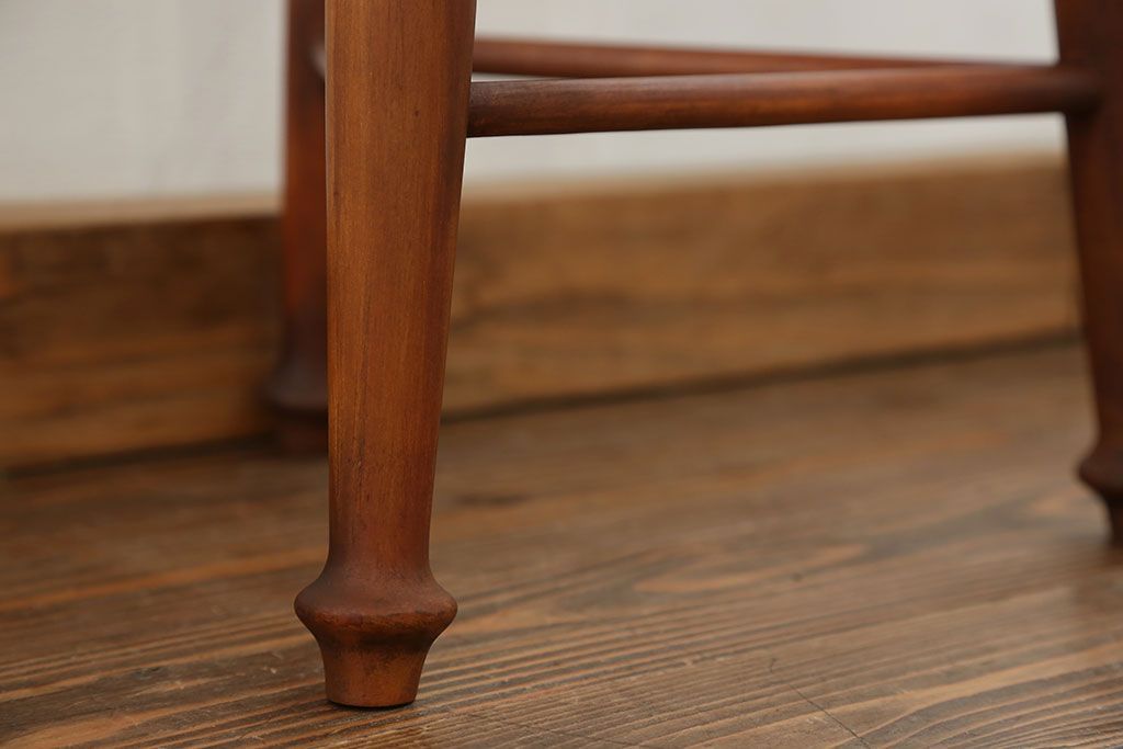 中古 かわいいデザインの木製スツール(丸椅子)