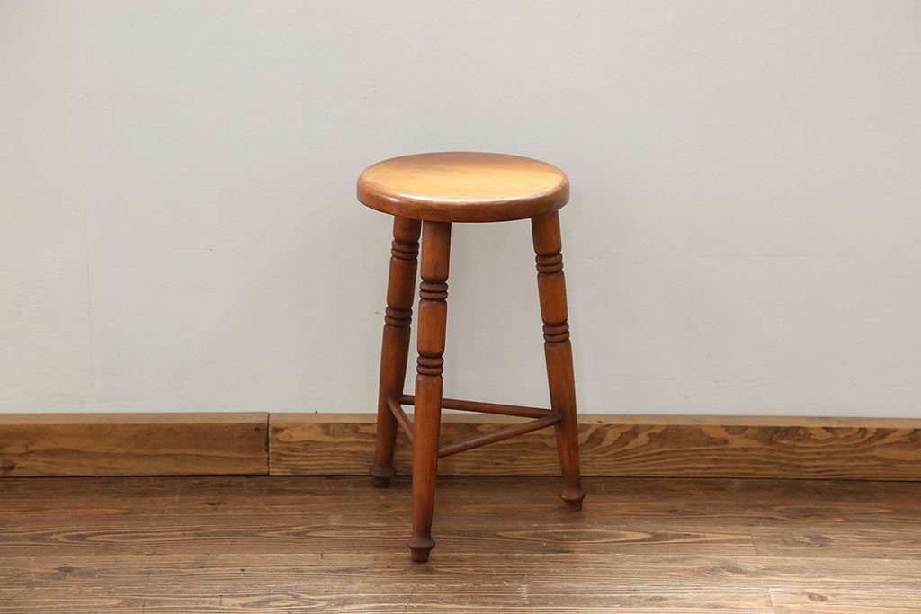 中古 かわいいデザインの木製スツール(丸椅子)