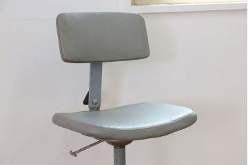 ヴィンテージ家具　イギリスビンテージ ファクトリー 回転椅子(1)(チェア、イス)