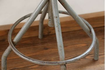 ヴィンテージ家具　イギリスビンテージ ファクトリー 回転椅子(1)(チェア、イス)