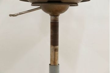 ヴィンテージ家具　イギリスビンテージ ファクトリー 回転椅子(1)(チェア、イス)