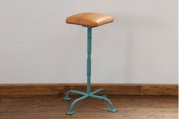 ヴィンテージ家具　イギリスビンテージ ファクトリー 回転椅子(2)(スツール)