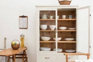 アンティーク家具　アンティーク　かわいいペイント食器棚(カップボード・キッチンキャビネット)