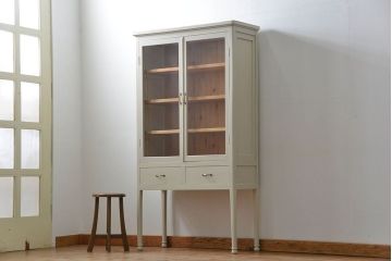 アンティーク家具　アンティーク　かわいいペイント食器棚(カップボード・キッチンキャビネット)