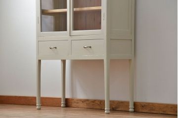 アンティーク家具　アンティーク　かわいいペイント食器棚(カップボード・キッチンキャビネット)