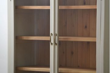 アンティーク家具　アンティーク　かわいいペイント食器棚(カップボード・キッチンキャビネット)