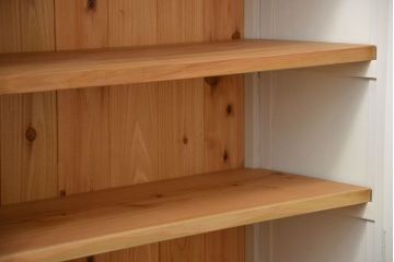 アンティーク家具　アンティーク　かわいいペイント食器棚(カップボード・キッチンキャビネット)