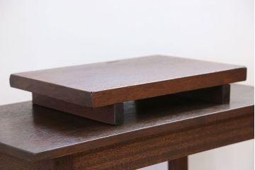 アンティーク雑貨　アンティーク 古い木のシンプルな飾り棚(花台)