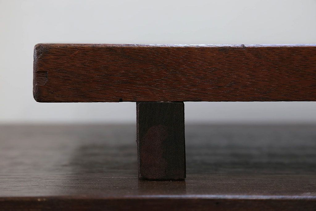 アンティーク雑貨　アンティーク 古い木のシンプルな飾り棚(花台)