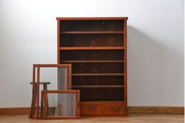 アンティーク家具　アンティーク 古い木の大振りな薄型収納棚(食器棚、飾り棚)