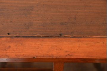 アンティーク家具　アンティーク 古い木の大振りな薄型収納棚(食器棚、飾り棚)