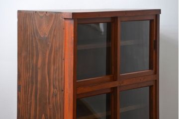 アンティーク家具　アンティーク 古い木の大振りな薄型収納棚(食器棚、飾り棚)